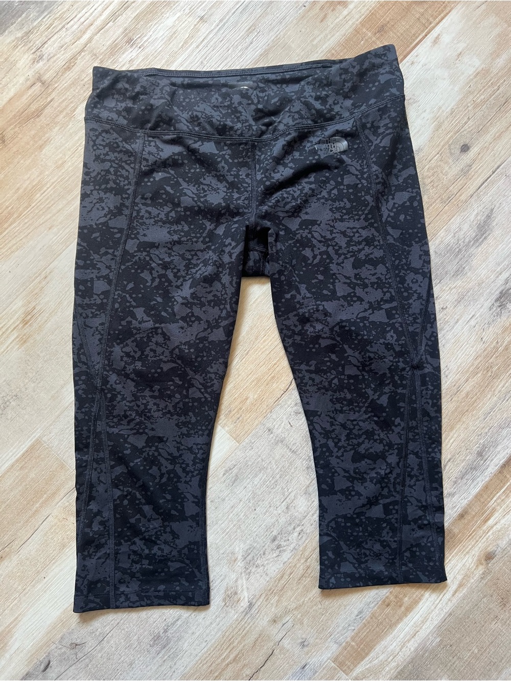 The North Face Black Patterned Capri Leggings